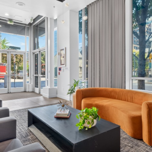Leasing Lobby